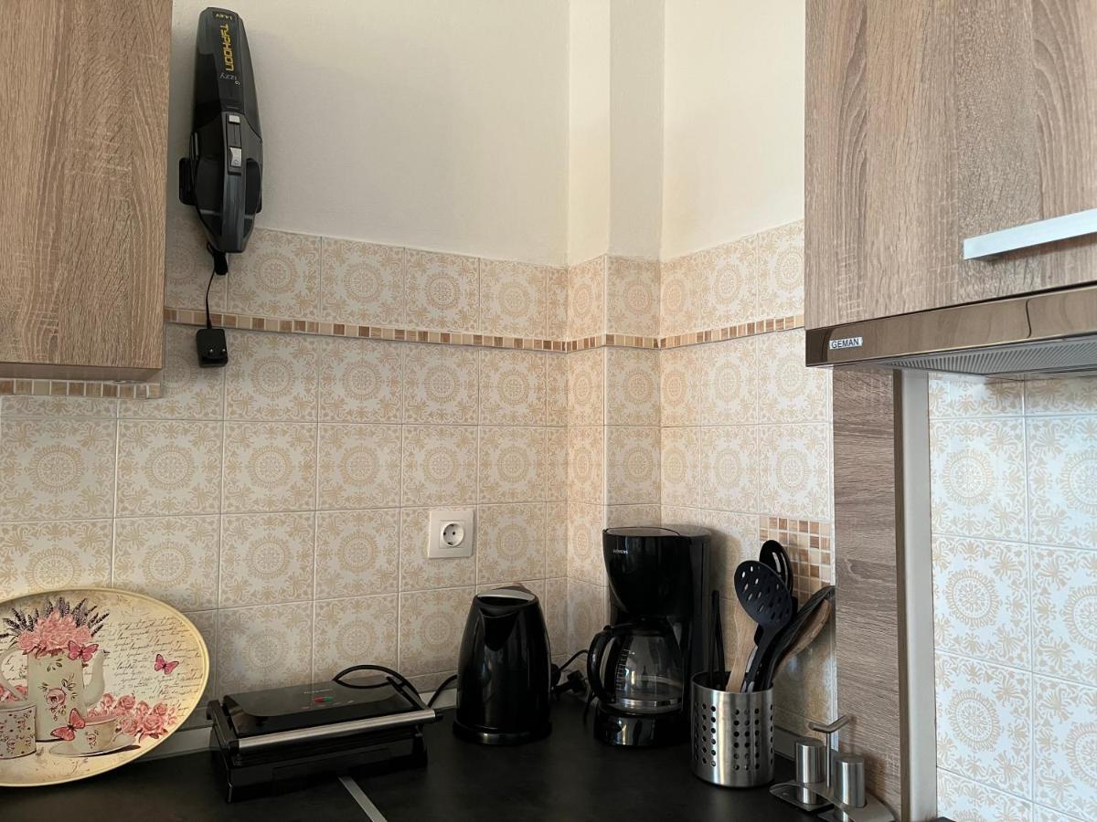 Athens Riviera: 2 Bed / 3' Walk From The Beach Agia Marina  Exterior photo