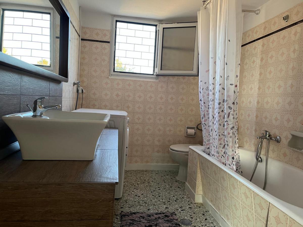Athens Riviera: 2 Bed / 3' Walk From The Beach Agia Marina  Exterior photo
